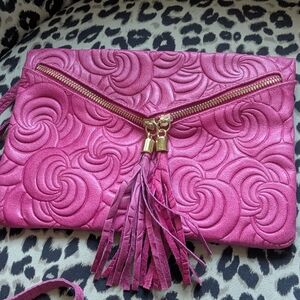 Borse In Pelle Genuine Italian Leather Pink Floral Embossed Crossbody Clutch